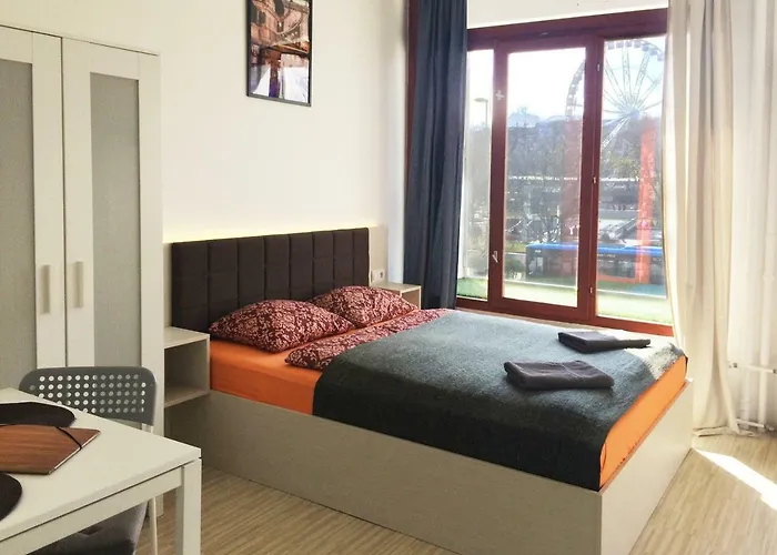 Lägenhetshotell Zoom - 4*