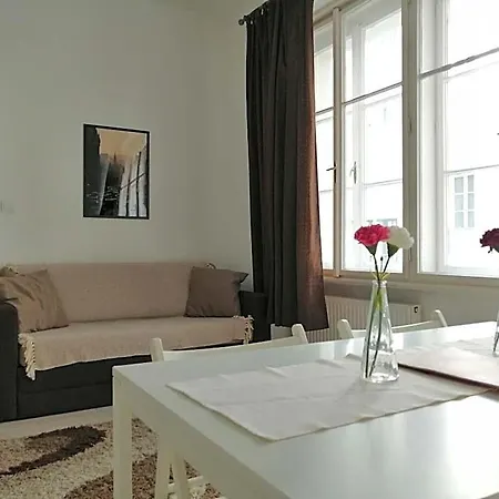 Zoom - Aparthotel 3*