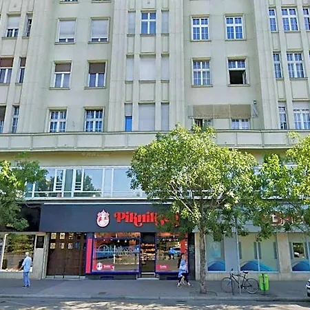 Zoom - 3* Budapest