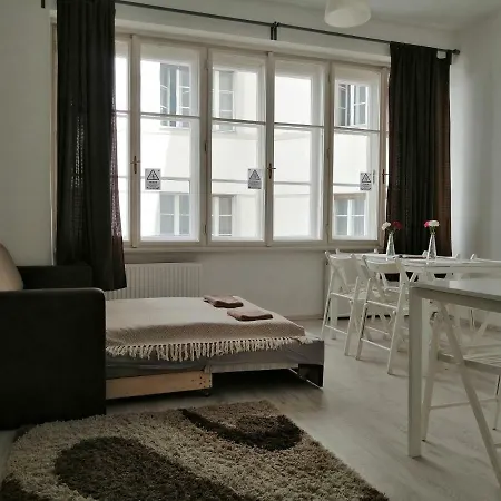 Zoom-budapest 3*