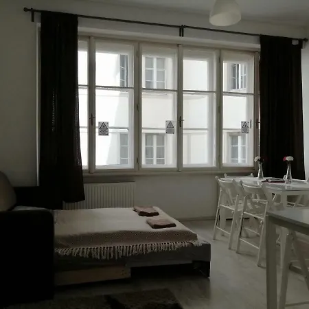 Zoom-budapest 布达佩斯