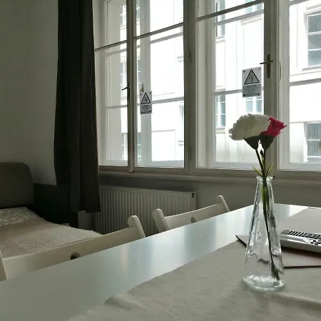 Zoom-budapest Apart-hotel 4*