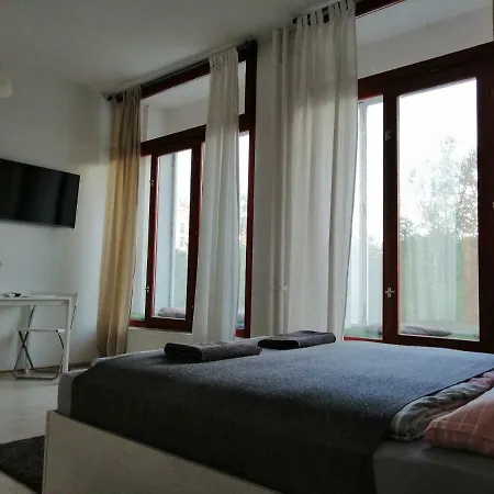 Zoom-budapest Aparthotel