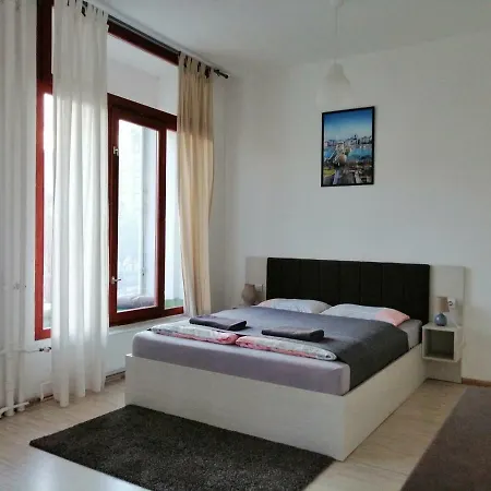 Zoom-budapest Aparthotel 3*